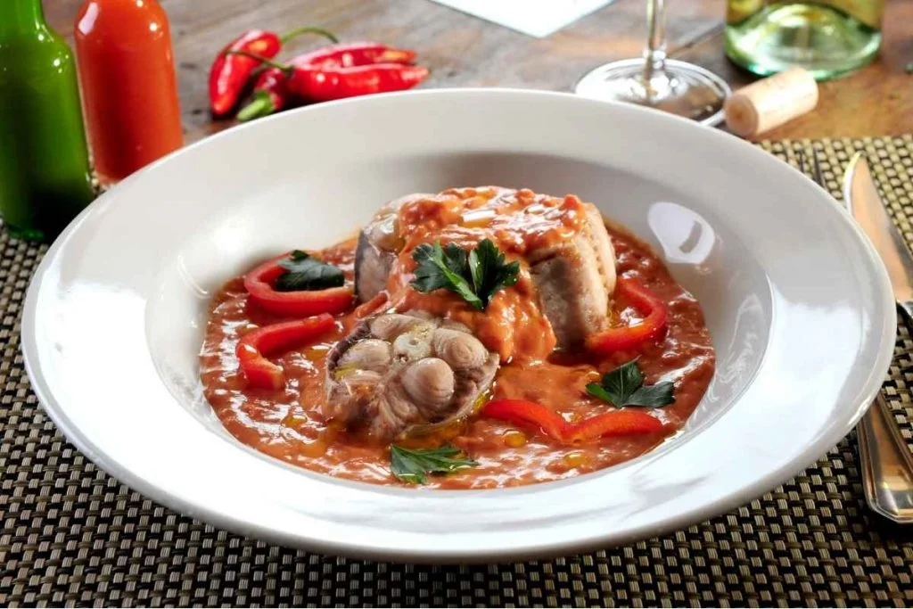 Assiette de caldeirada de peixe - Saveur du Portugal